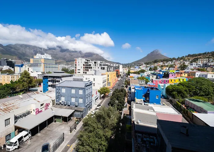 The Rose 605: City Centre Studio With Views