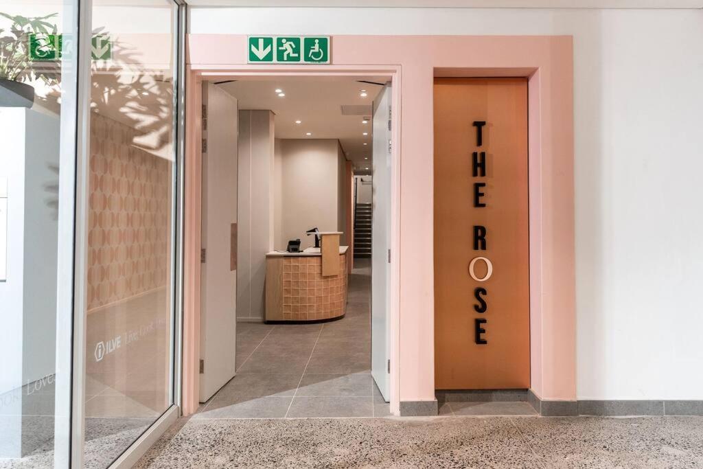 The Rose 605: Centre With Views Apartment *