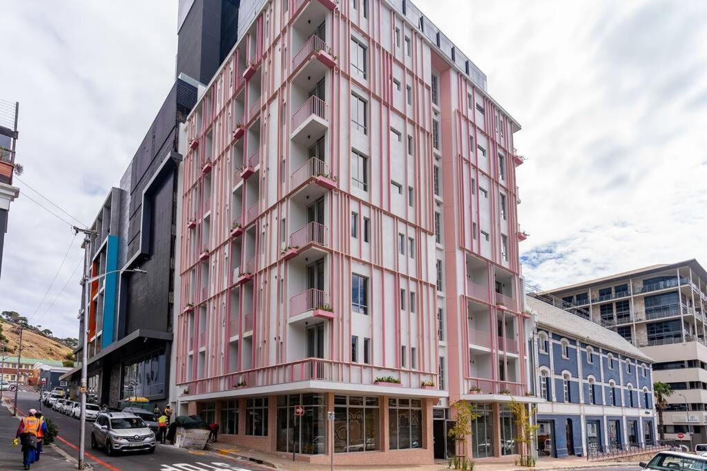 Apartment The Rose 605: Centre With Views *