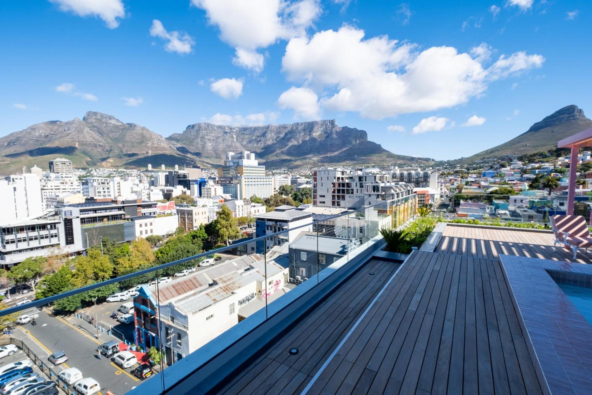 The Rose 605: Centre With Views Apartment *