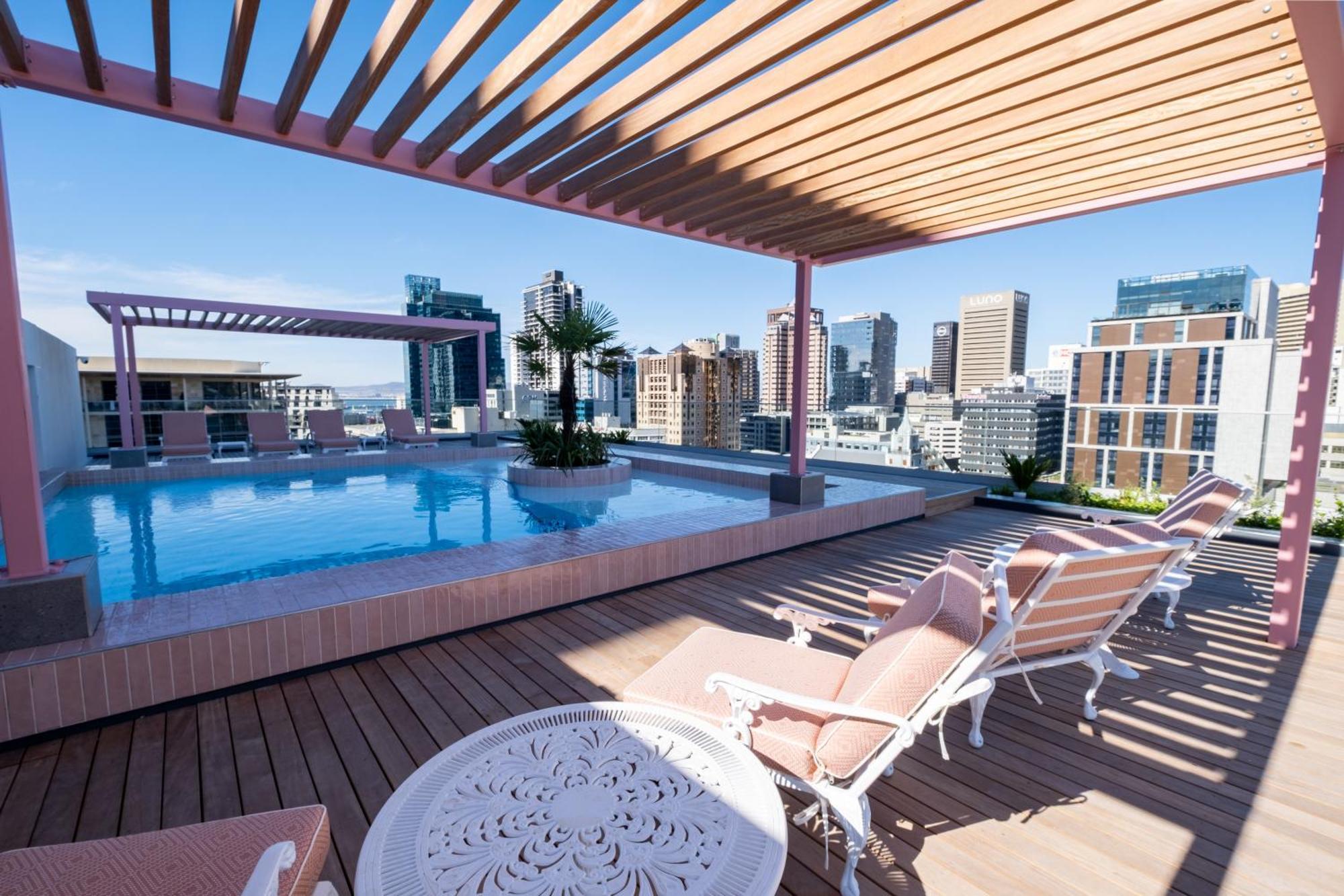 Apartment The Rose 605: Centre With Views