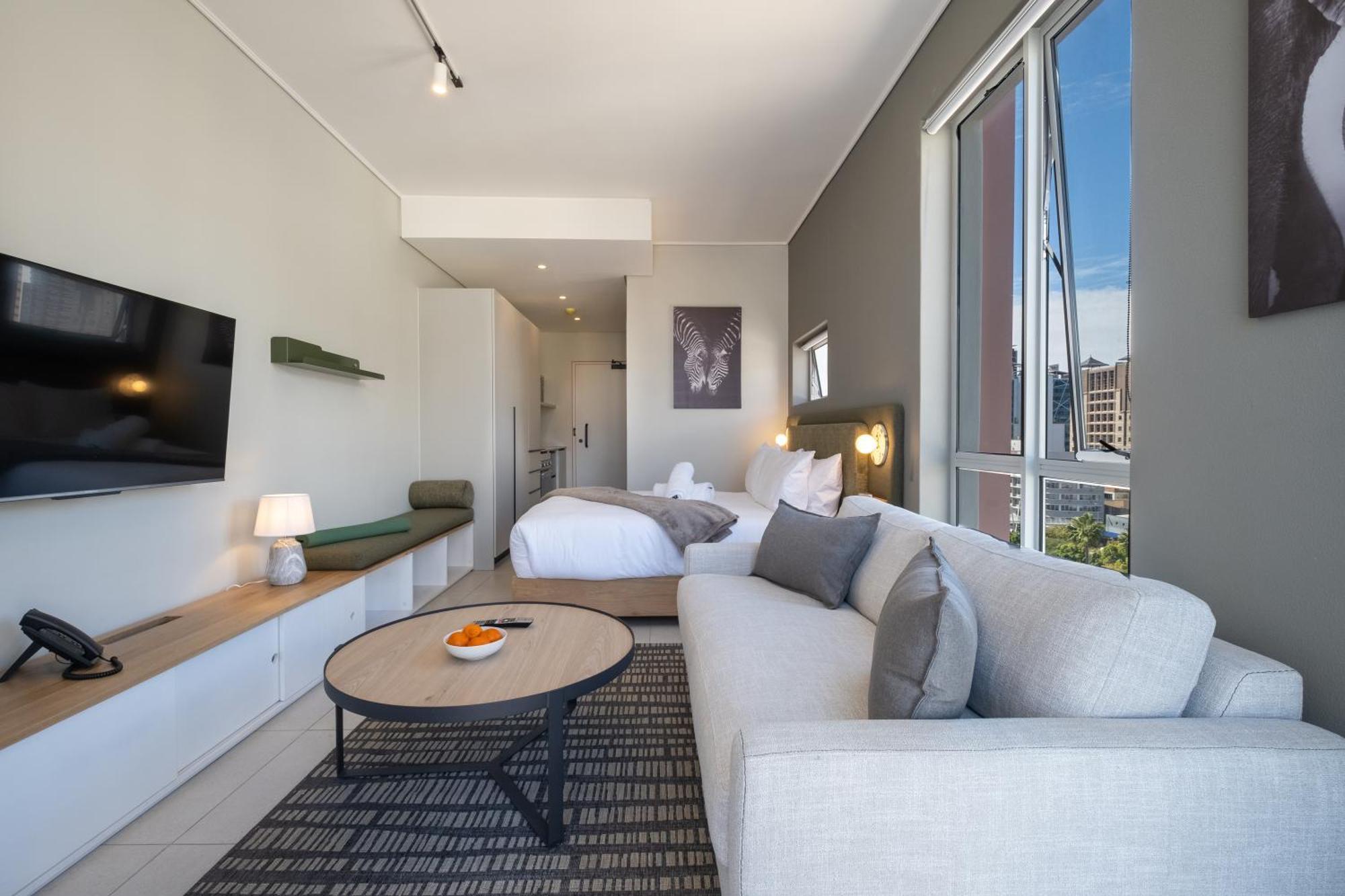 Apartment The Rose 605: Centre With Views